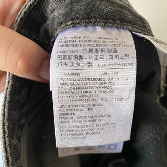 Levi’s 721 High Rise Skinny Distressed Split Knee Black Washed Jeans Size 27 - Picture 9 of 11